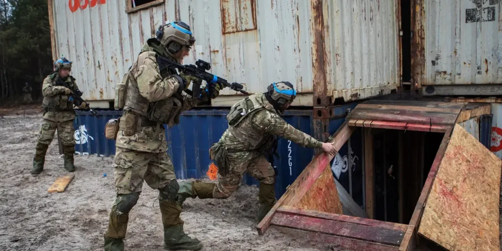 Western Training for Ukraine’s Troops Is Purposefully Close to the War | Invesloan.com