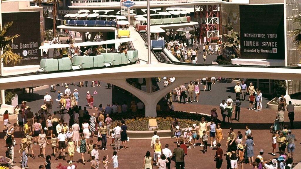 Fans of Disneyland demand PeopleMover return after Tomorrowland overhaul | Invesloan.com