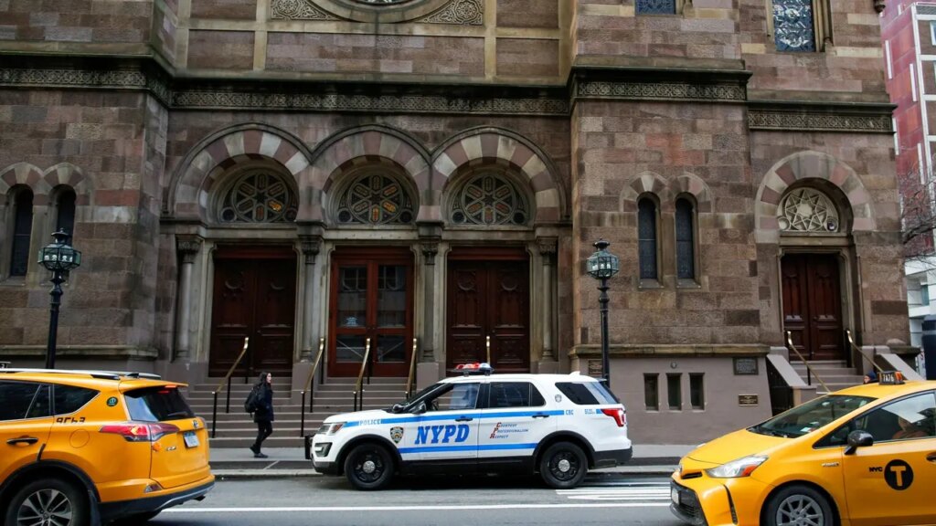 Bronx man faces hate crime fees after Central Synagogue assault | Invesloan.com