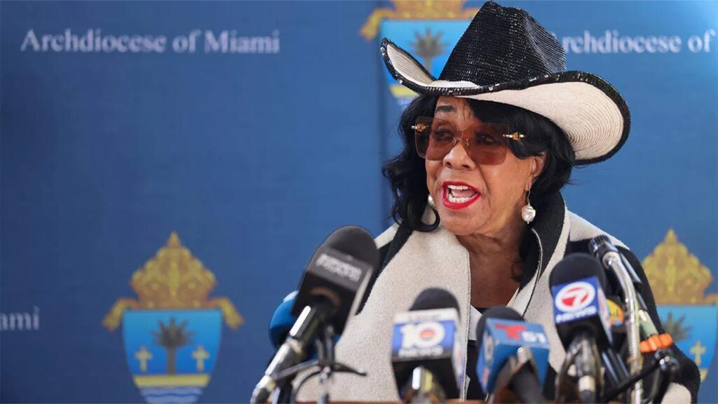Successor to Rep Frederica Wilson possible declared after crowded Democrat main | Invesloan.com
