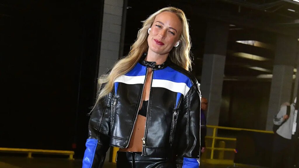 Sophie Cunningham bought up on an Indy bar final night time to belt out Toby Keith traditional, Mr T sings & dodgeball | Invesloan.com