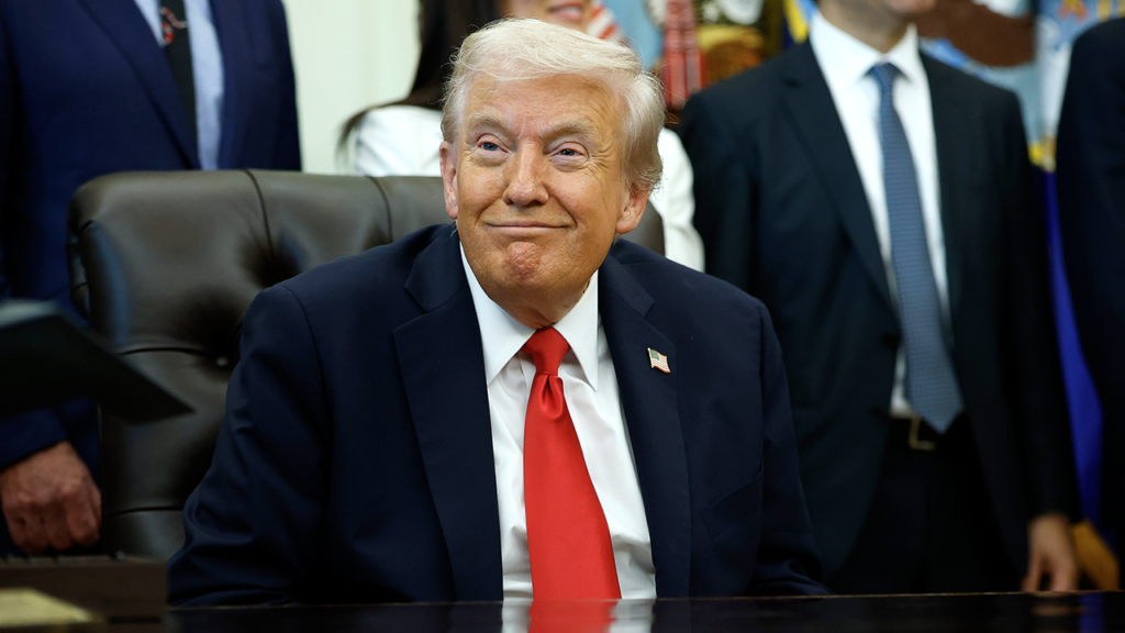 Senate Democrats approve Trump tariff authority in Russia sanctions | Invesloan.com