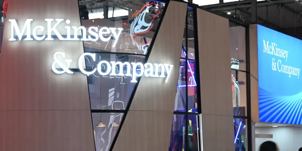 McKinsey AI Leader Explains How Its Managing Staff Token Spending | Invesloan.com