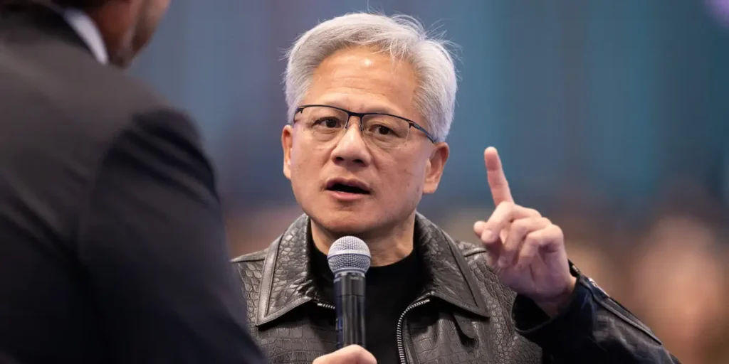 Jensen Huang: AI CEOs Have ‘Ulterior Reasons’ in Doomsday Warnings | Invesloan.com