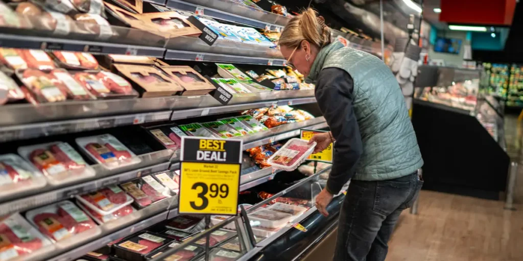Grocery Sellers Tout Savings to Attract Cash-Strapped Shoppers | Invesloan.com