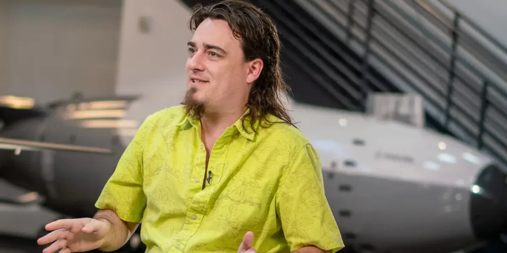 Palmer Luckey Says AI Won’t Make a Founder’s Job Easy | Invesloan.com