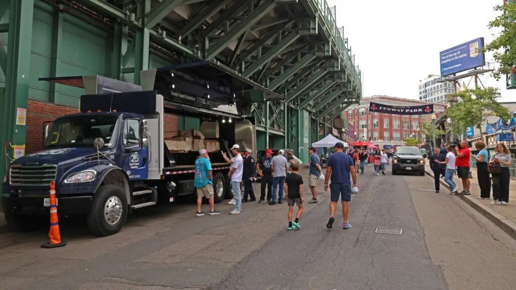 Tunnel to Towers World Trade Center metal beam stops at Fenway Park | Invesloan.com