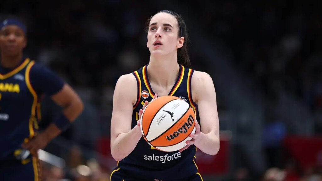 Caitlin Clark returns after FIBA title as Kelsey Mitchell units WNBA scoring mark in Fever victory over Tempo | Invesloan.com