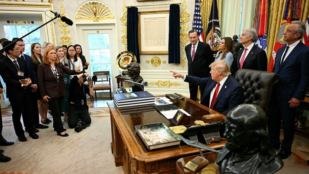 Trump’s CNN, Politico White House media ban attracts First Amendment swimsuit | Invesloan.com