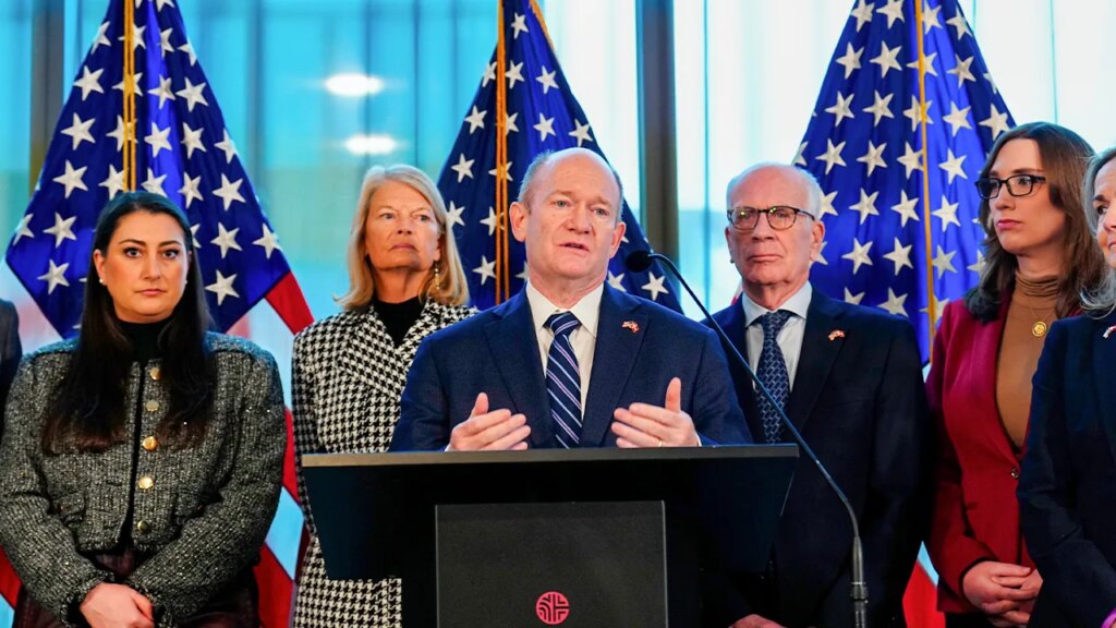 Senator Chris Coons wins Delaware Senate main in opposition to challenger E. No-Trump Hansen | Invesloan.com