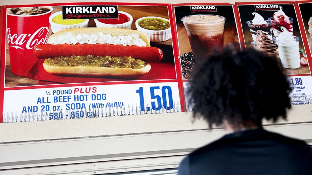 Costco scorching canine combo now presents bottled water swap, dietitian weighs in | Invesloan.com