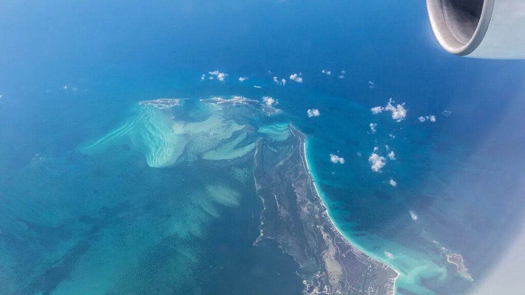 US Coast Guard joins seek for lacking aircraft heading from Bahamas to Florida | Invesloan.com
