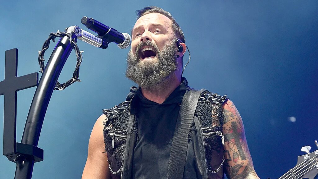 Skillet’s John Cooper says individuals labeled ‘woke’ can damage society | Invesloan.com
