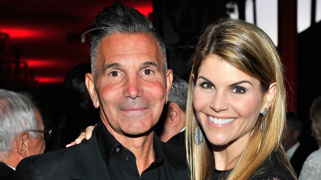 Lori Loughlin information for divorce from estranged husband Mossimo Giannulli | Invesloan.com