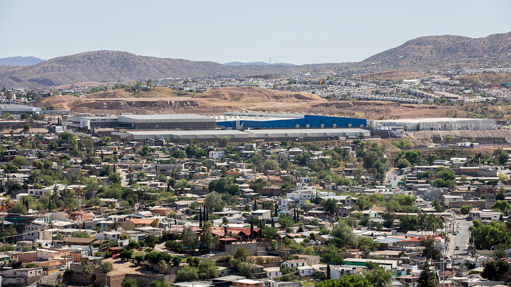 US authorities limits journey to Mexican border metropolis amid safety warning | Invesloan.com