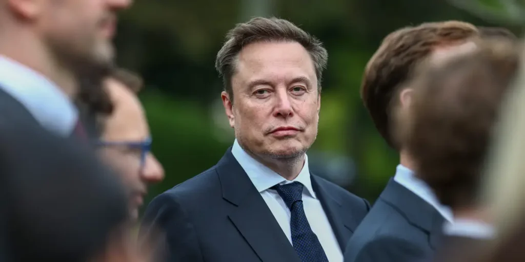 Elon Musk’s Ex-Wife Says He ‘Thrives on Chaos’ | Invesloan.com