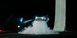 The World Reacts to Elon Musk’s Flying Car | Invesloan.com