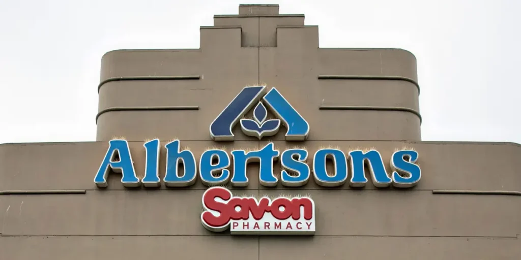 Albertsons Limiting Health Insurance for Employees’ Spouses | Invesloan.com
