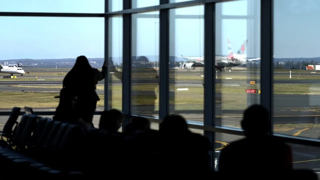 Sydney Airport faces nearer scrutiny over runway incidents and near-misses | Invesloan.com
