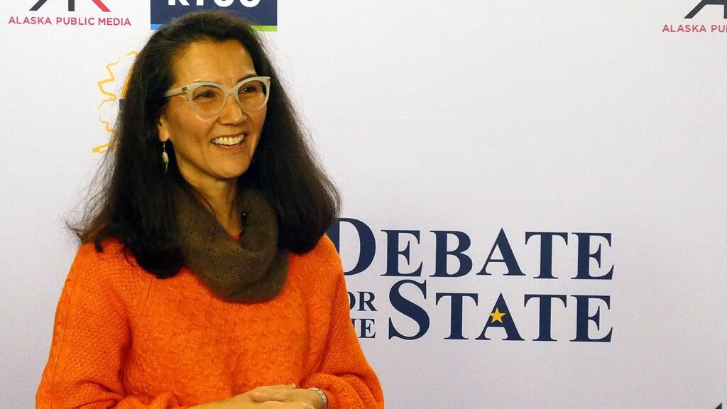 Mary Peltola mocked for utilizing cue playing cards in Alaska Senate race debate | Invesloan.com