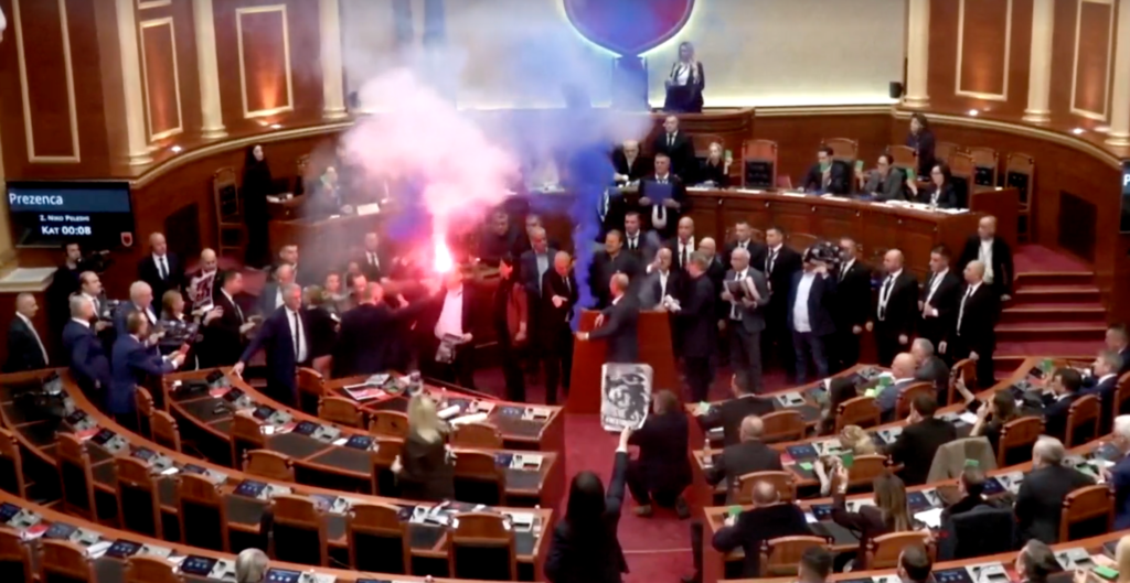 Albania parliament disrupted as Berisha units off flares in chamber | Invesloan.com
