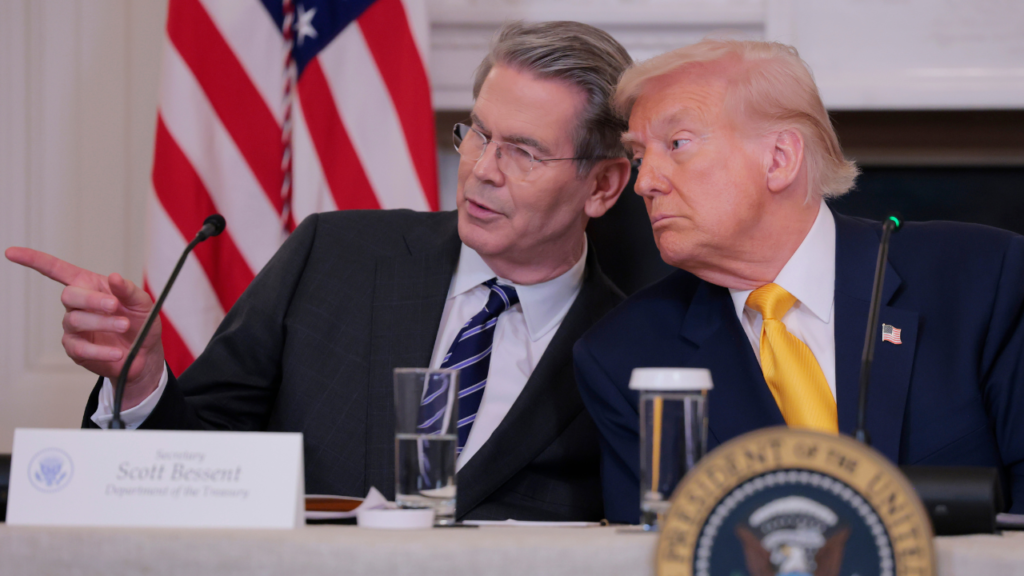 Trump proposal might pressure tax filers to disclose immigration standing to IRS | Invesloan.com