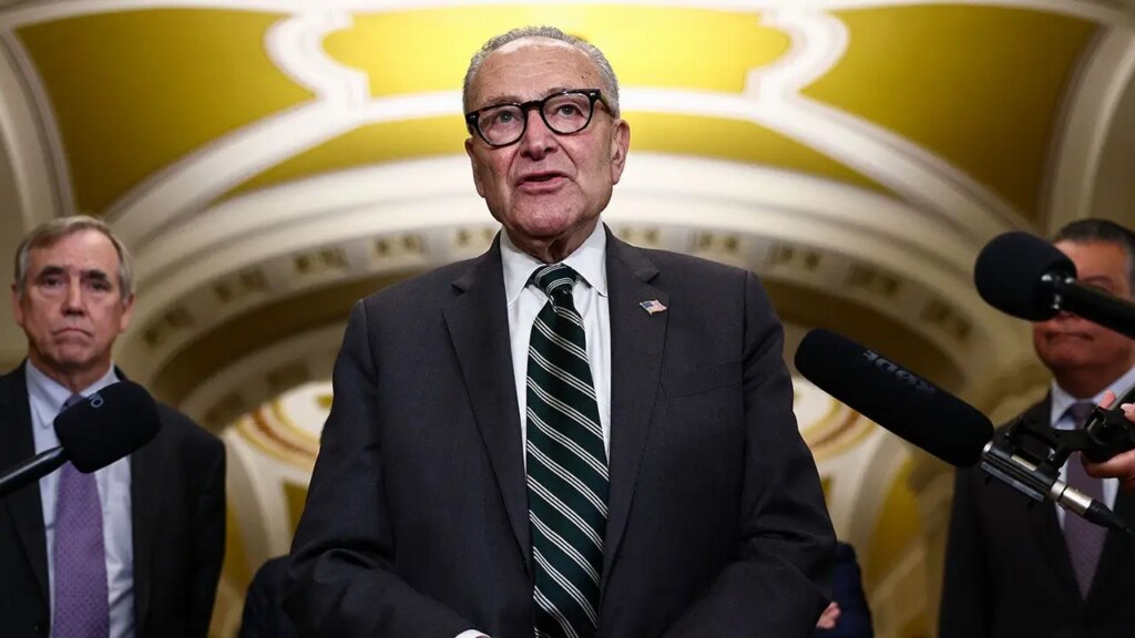 Schumer says Democrats have midterm edge regardless of polling, cash gaps | Invesloan.com