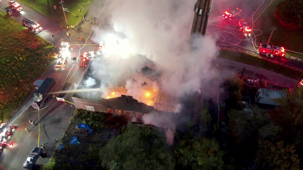 NYC firefighters save iconic ‘Godfather’ church from wind-fueled inferno | Invesloan.com