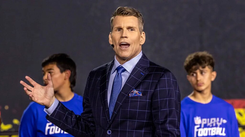 RedZone host Scott Hanson defends NFL officiating, calls league ‘greatest officiated’ in America | Invesloan.com